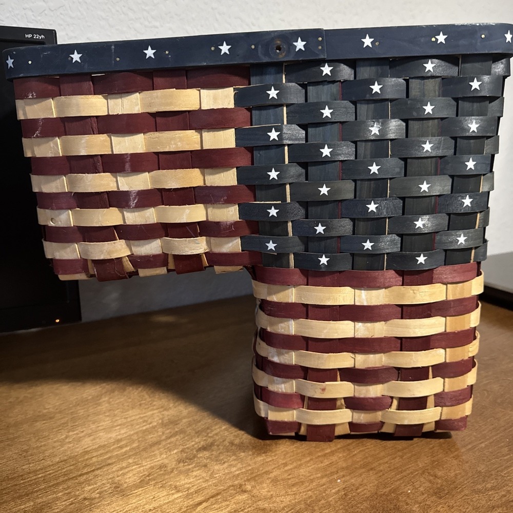 Vintage American Flag Woven Basket For Steps Americana Cottage Core Patriotic